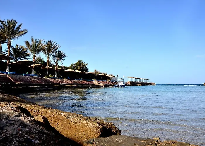 Sand Beach Resort 3*