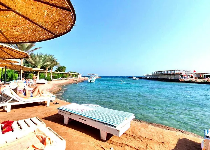Sand Beach Resort 3*